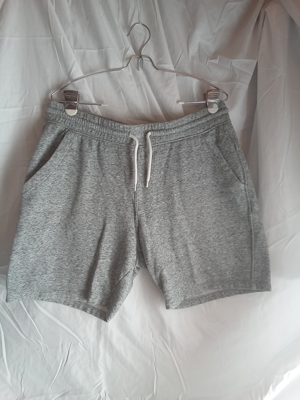 Old Navy Light Gray Athletic Drawstring Shorts M